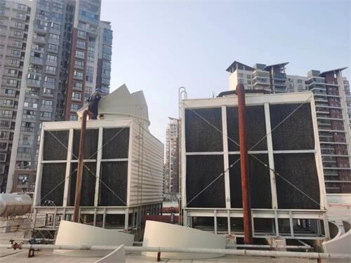 深圳冷卻塔降溫使用應(yīng)注意事項(如何判斷冷卻塔設(shè)備好壞)